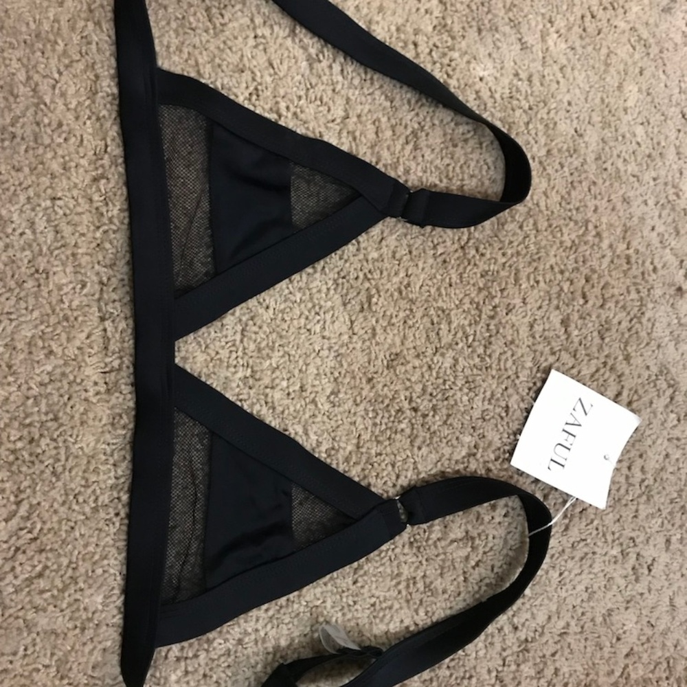 New with tags Zaful triangle bikini top small